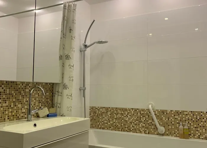 Schoene 3 Zkb In Pfersee * Аугсбург